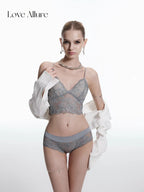 Tanya • レースノンワイヤーブラ&ハーフバックショーツセット