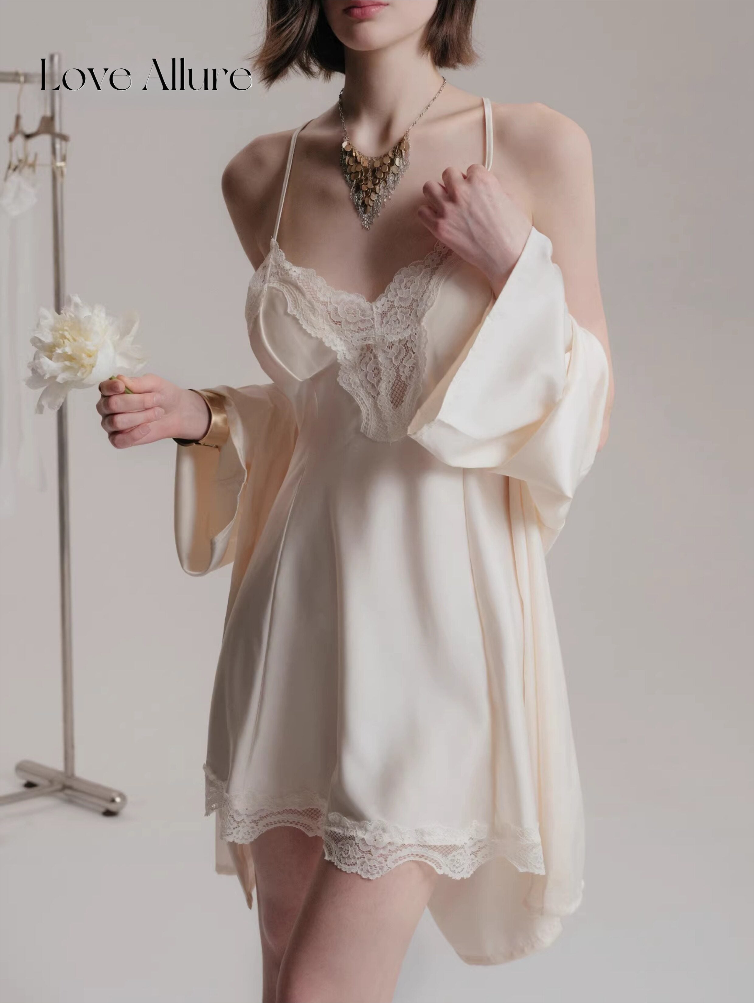 Sybil • レースガウン＆ベビードールセット