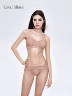 Rodia • レースノンワイヤーブラ&ハーフバックショーツセット