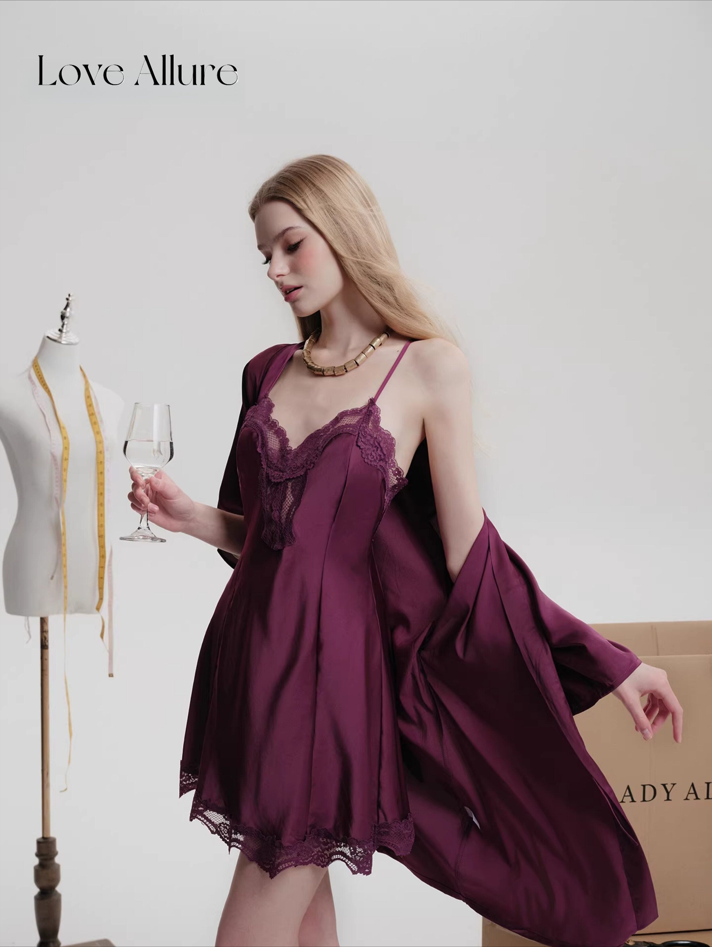 Sybil • レースガウン＆ベビードールセット